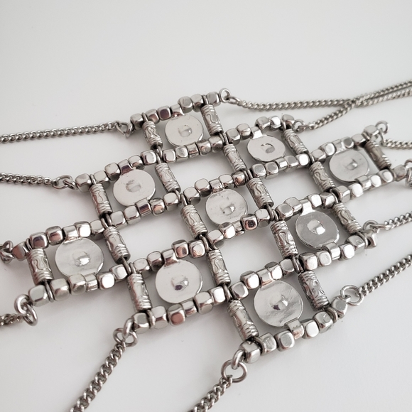 Metallic handlet: hand and finger jewelry - Picture 4 of 6